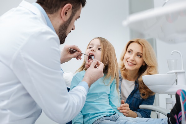 Dental Care Tips: Take Your Family To A Family Dentist